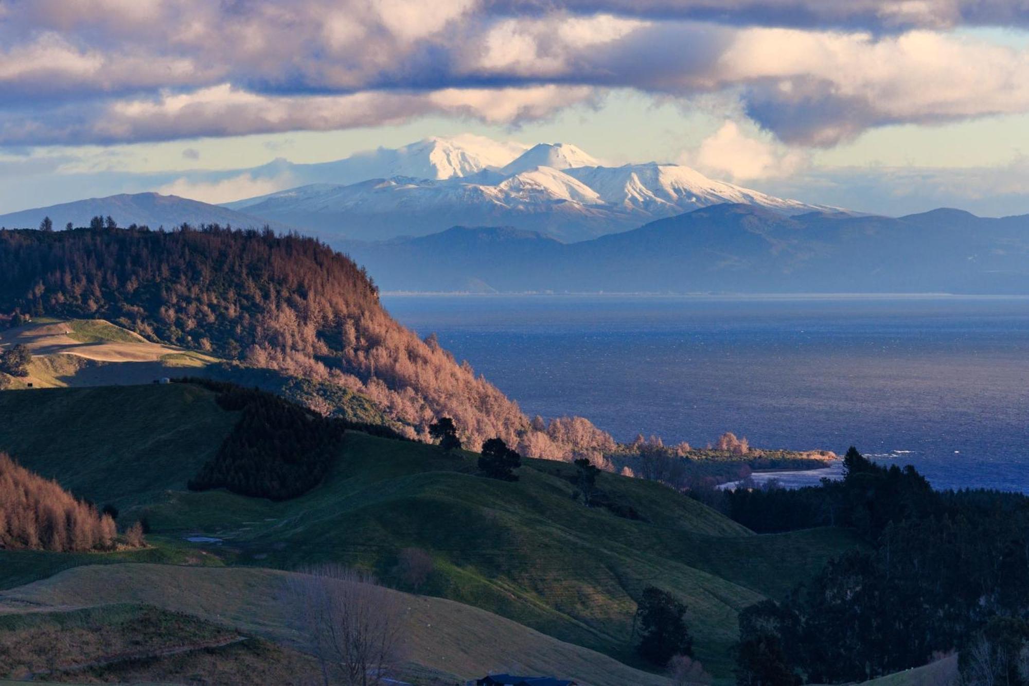 Hilltop Whakaipo Estate Taupo Exterior photo